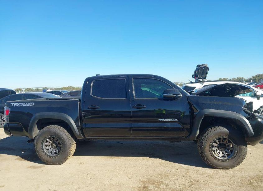 Photo 13 of 2023 Toyota Tacoma TRD OFF ROAD (VIN 3TMCZ5AN3PM564193)