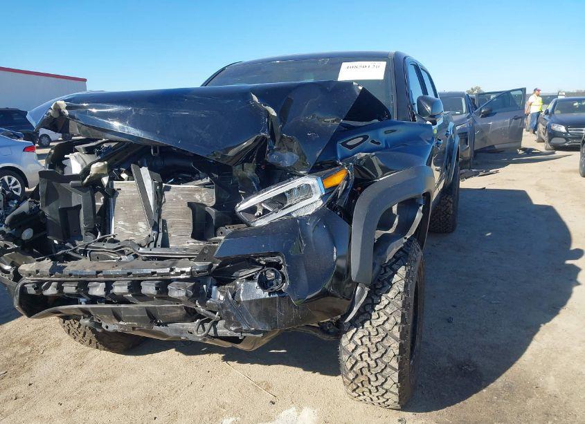 Photo 2 of 2023 Toyota Tacoma TRD OFF ROAD (VIN 3TMCZ5AN3PM564193)