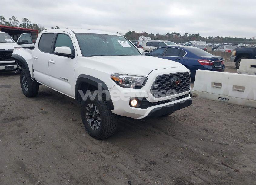 2023 Toyota Tacoma TRD OFF ROAD (VIN 3TMCZ5AN3PM626546) main photo