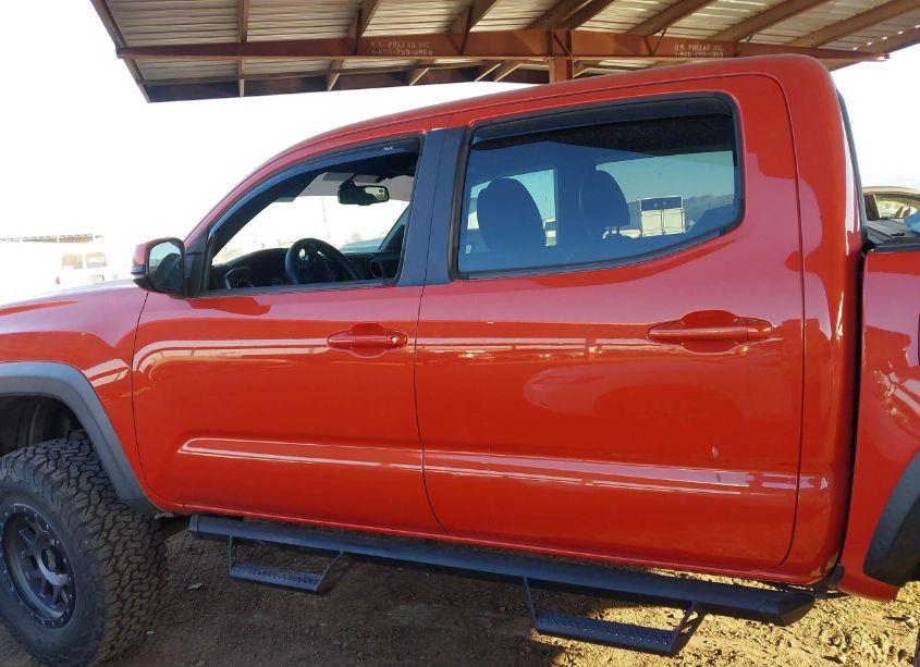 Photo 14 of 2016 Toyota Tacoma TRD OFF ROAD (VIN 3TMCZ5AN4GM001329)