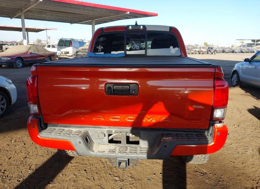 Photo 16 of 2016 Toyota Tacoma TRD OFF ROAD (VIN 3TMCZ5AN4GM001329)
