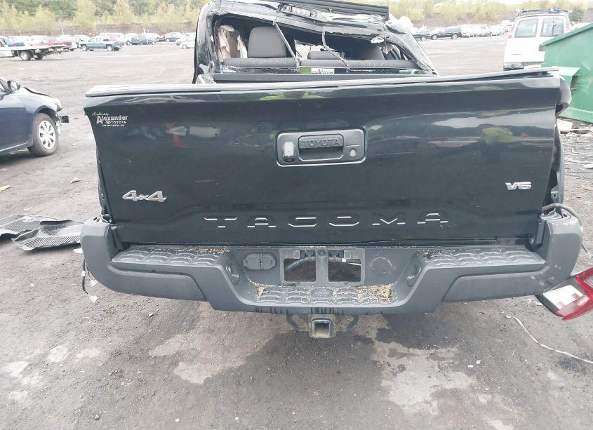 Photo 15 of 2017 Toyota Tacoma TRD OFF ROAD (VIN 3TMCZ5AN4HM062424)