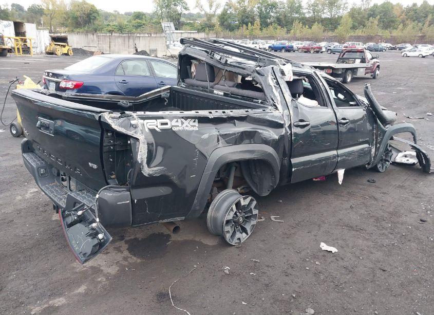 Photo 4 of 2017 Toyota Tacoma TRD OFF ROAD (VIN 3TMCZ5AN4HM062424)