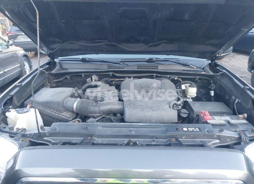 Photo 10 of 2017 Toyota Tacoma SR5 V6 (VIN 3TMCZ5AN4HM104459)