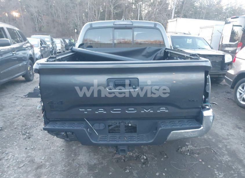 Photo 15 of 2017 Toyota Tacoma SR5 V6 (VIN 3TMCZ5AN4HM104459)