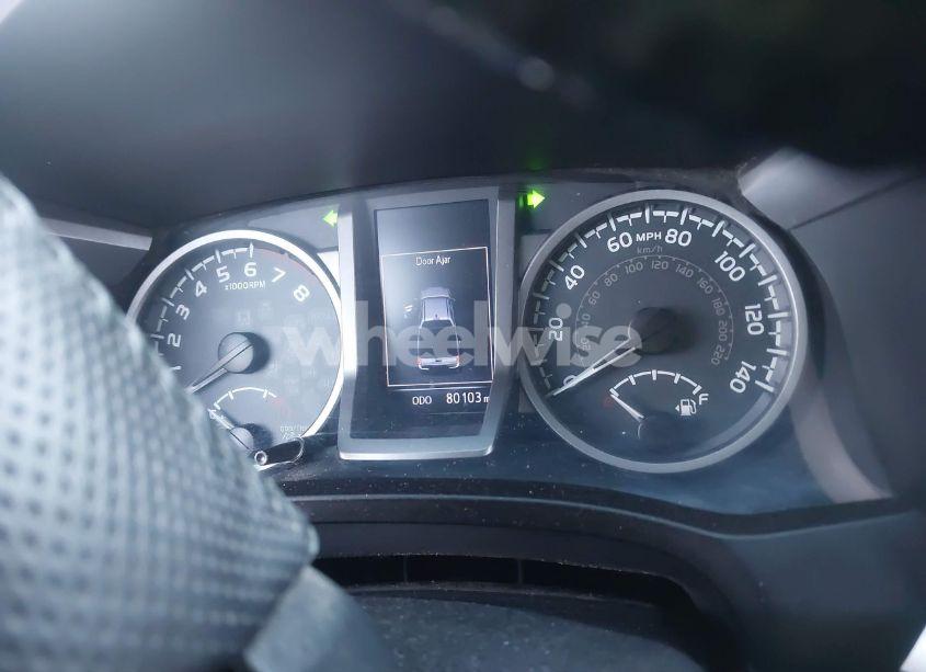 Photo 7 of 2017 Toyota Tacoma SR5 V6 (VIN 3TMCZ5AN4HM104459)