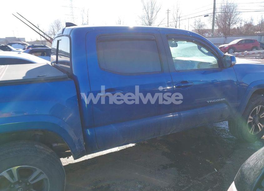 Photo 14 of 2017 Toyota Tacoma TRD SPORT (VIN 3TMCZ5AN4HM119690)