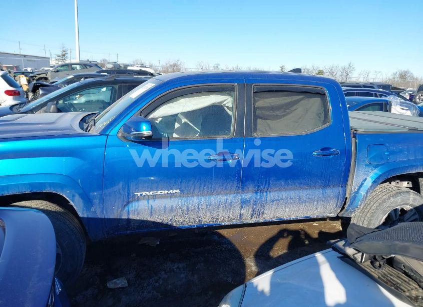 Photo 15 of 2017 Toyota Tacoma TRD SPORT (VIN 3TMCZ5AN4HM119690)