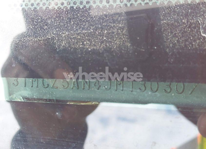 Photo 9 of 2018 Toyota Tacoma SR V6 (VIN 3TMCZ5AN4JM130307)