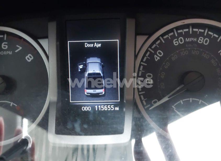 Photo 14 of 2018 Toyota Tacoma SR5 V6 (VIN 3TMCZ5AN4JM148581)