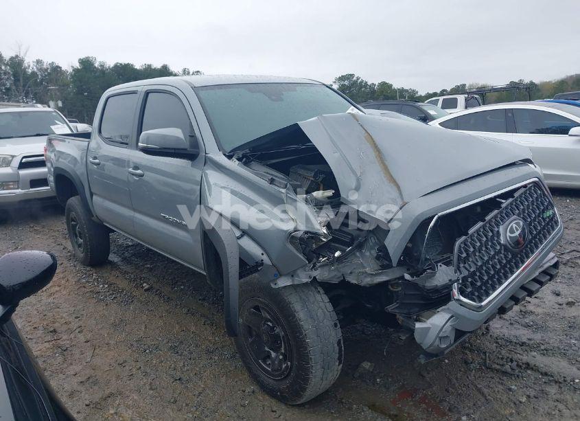 2018 Toyota Tacoma TRD OFF ROAD (VIN 3TMCZ5AN4JM159127) main photo