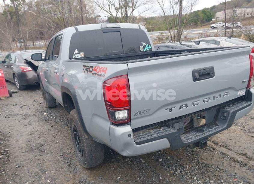 Photo 3 of 2018 Toyota Tacoma TRD OFF ROAD (VIN 3TMCZ5AN4JM159127)