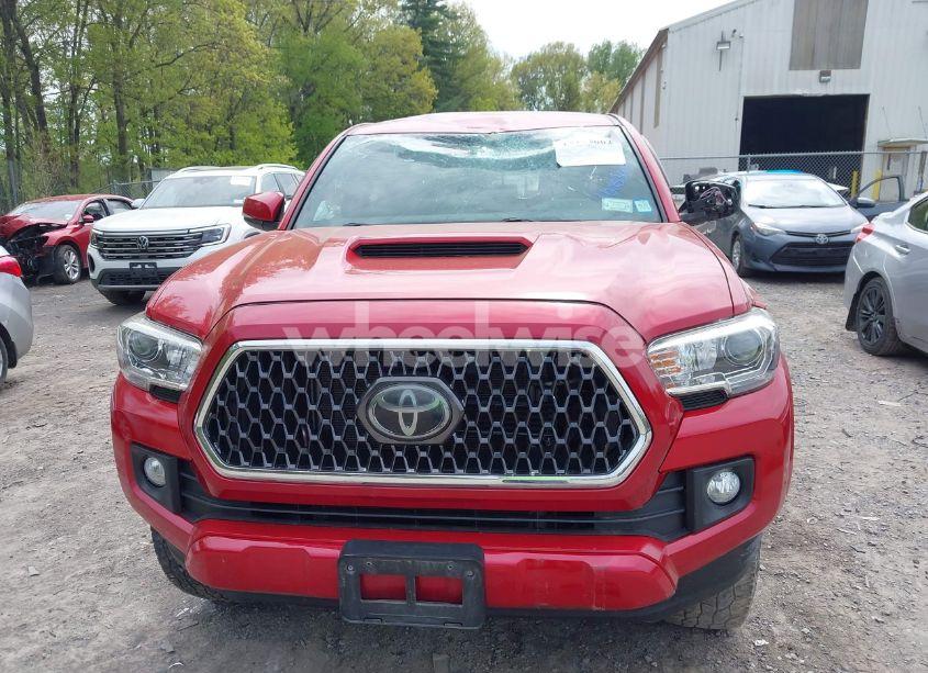 Photo 12 of 2018 Toyota Tacoma TRD SPORT (VIN 3TMCZ5AN4JM159287)