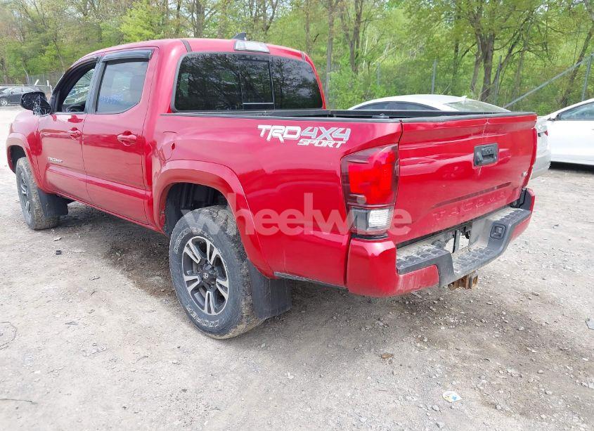 Photo 3 of 2018 Toyota Tacoma TRD SPORT (VIN 3TMCZ5AN4JM159287)