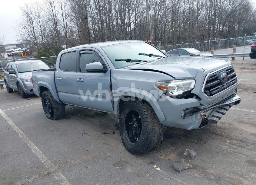 2019 Toyota Tacoma SR5 V6 (VIN 3TMCZ5AN4KM204455) main photo