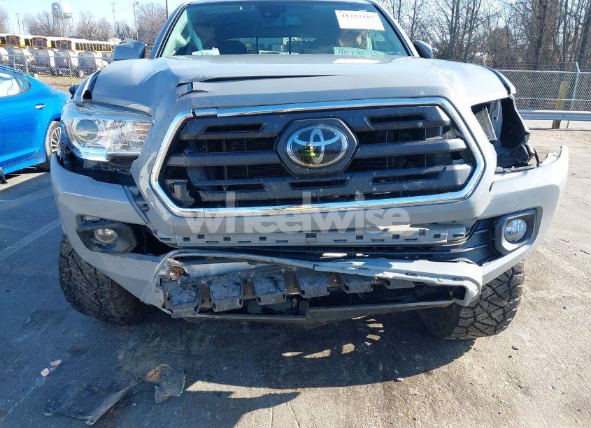 Photo 6 of 2019 Toyota Tacoma SR5 V6 (VIN 3TMCZ5AN4KM204455)