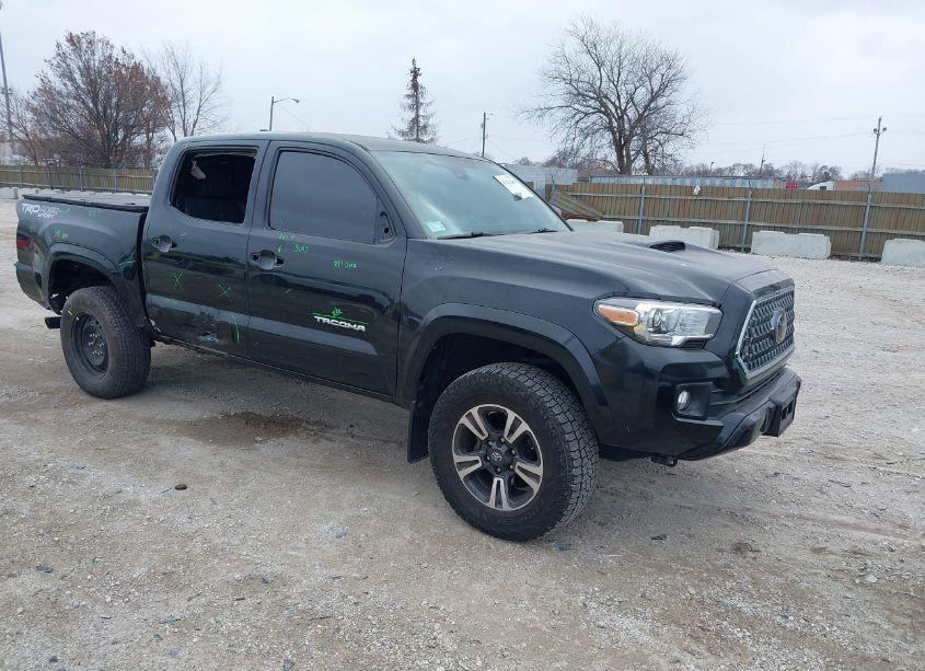 2019 Toyota Tacoma TRD SPORT (VIN 3TMCZ5AN4KM225130) main photo