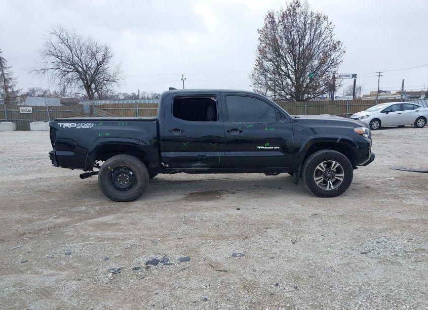 Photo 13 of 2019 Toyota Tacoma TRD SPORT (VIN 3TMCZ5AN4KM225130)