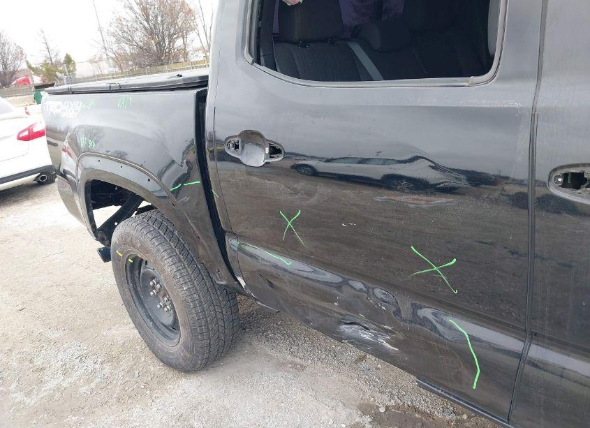 Photo 17 of 2019 Toyota Tacoma TRD SPORT (VIN 3TMCZ5AN4KM225130)