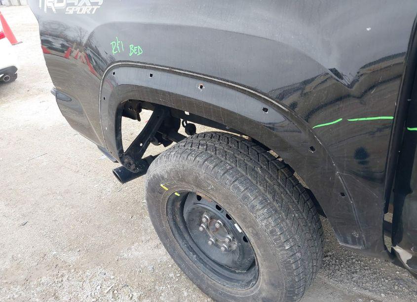 Photo 18 of 2019 Toyota Tacoma TRD SPORT (VIN 3TMCZ5AN4KM225130)