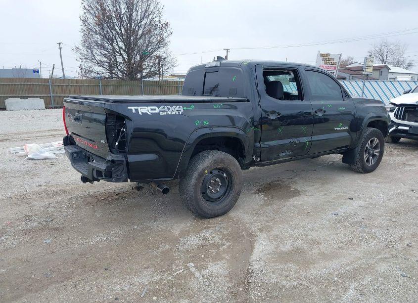 Photo 4 of 2019 Toyota Tacoma TRD SPORT (VIN 3TMCZ5AN4KM225130)