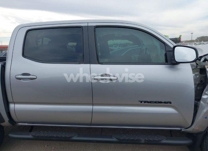Photo 13 of 2019 Toyota Tacoma TRD OFF ROAD (VIN 3TMCZ5AN4KM273601)