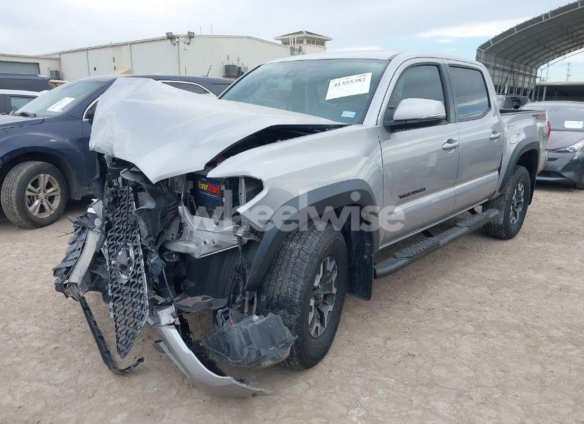Photo 2 of 2019 Toyota Tacoma TRD OFF ROAD (VIN 3TMCZ5AN4KM273601)