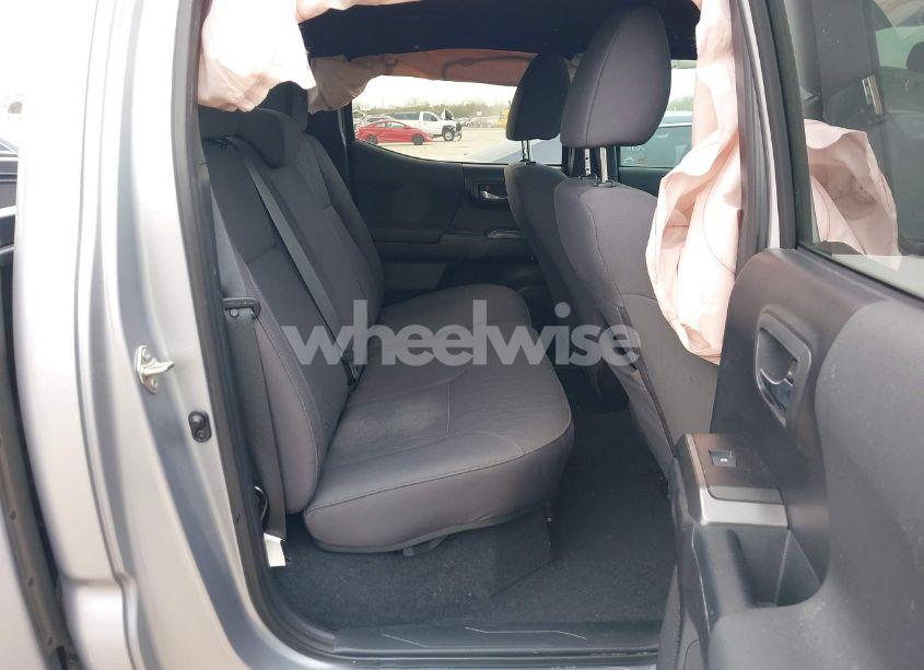 Photo 8 of 2019 Toyota Tacoma TRD OFF ROAD (VIN 3TMCZ5AN4KM273601)