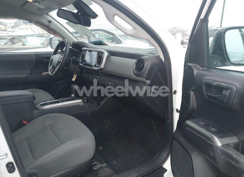 Photo 5 of 2020 Toyota Tacoma SR5 V6 (VIN 3TMCZ5AN4LM324547)