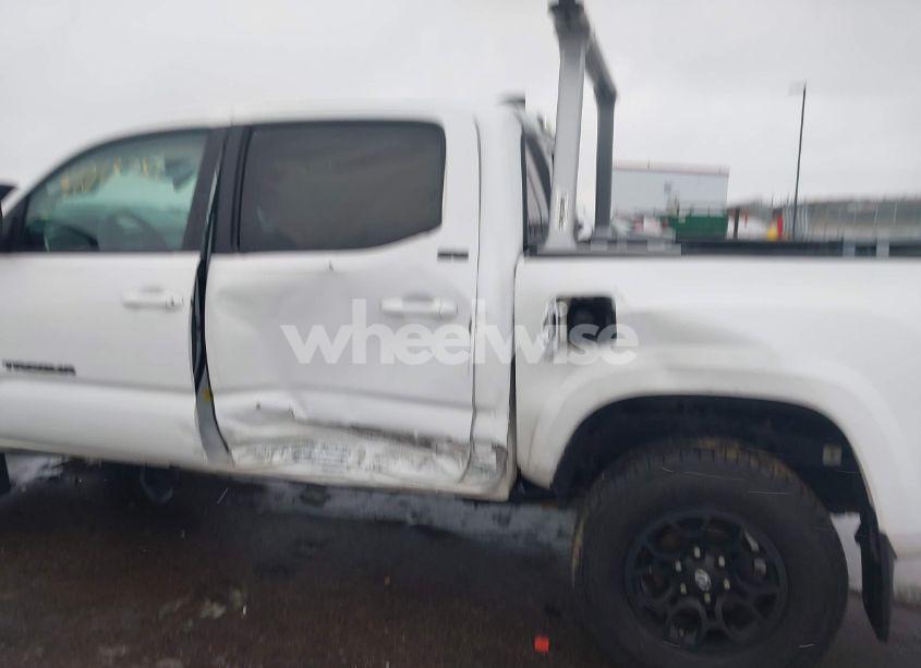 Photo 6 of 2020 Toyota Tacoma SR5 V6 (VIN 3TMCZ5AN4LM324547)