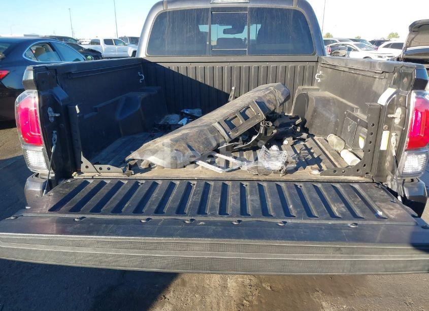 Photo 12 of 2021 Toyota Tacoma TRD OFF-ROAD (VIN 3TMCZ5AN4MM374933)