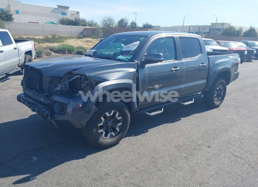 Photo 2 of 2021 Toyota Tacoma TRD OFF-ROAD (VIN 3TMCZ5AN4MM374933)