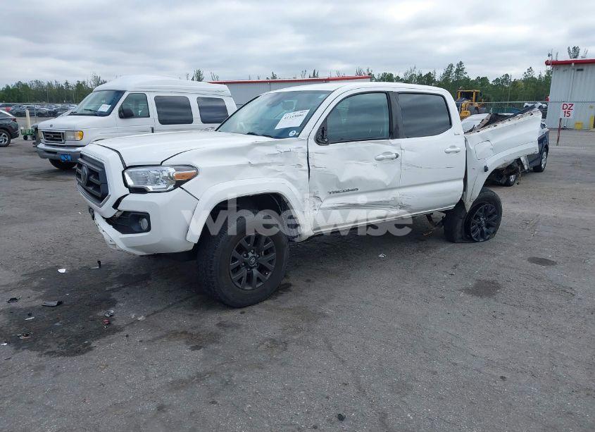 Photo 2 of 2021 Toyota Tacoma SR5 V6 (VIN 3TMCZ5AN4MM428599)