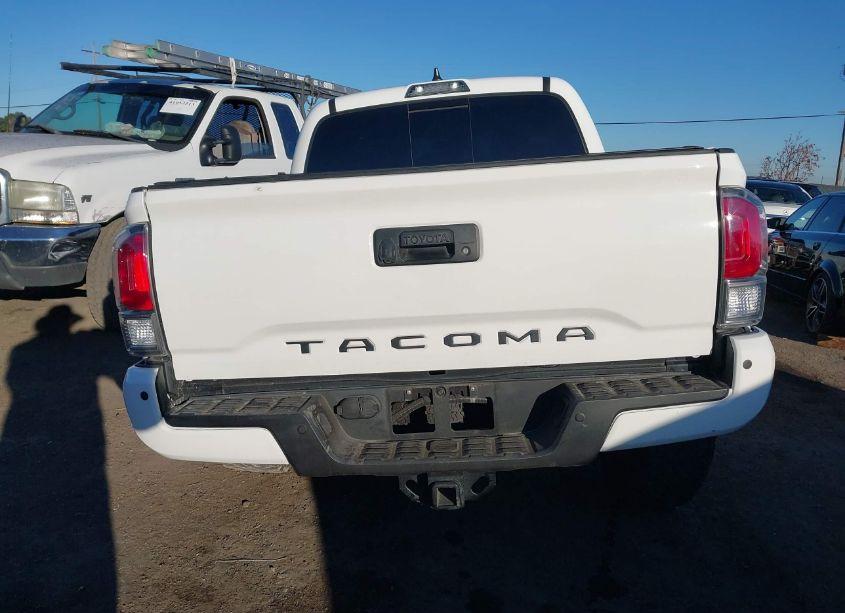 Photo 16 of 2021 Toyota Tacoma TRD OFF-ROAD (VIN 3TMCZ5AN4MM441840)