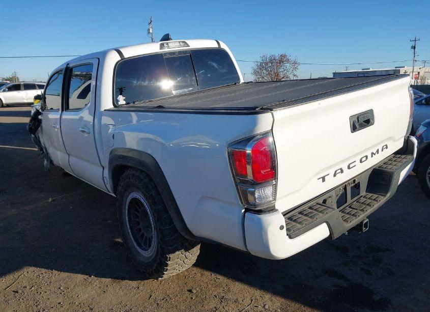 Photo 3 of 2021 Toyota Tacoma TRD OFF-ROAD (VIN 3TMCZ5AN4MM441840)