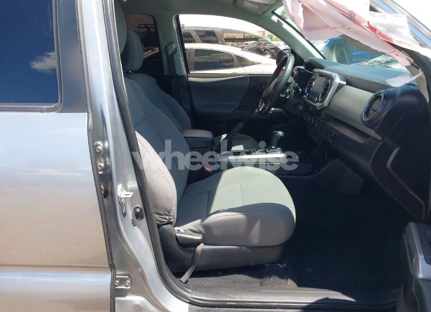 Photo 5 of 2022 Toyota Tacoma SR5 V6 (VIN 3TMCZ5AN4NM465945)