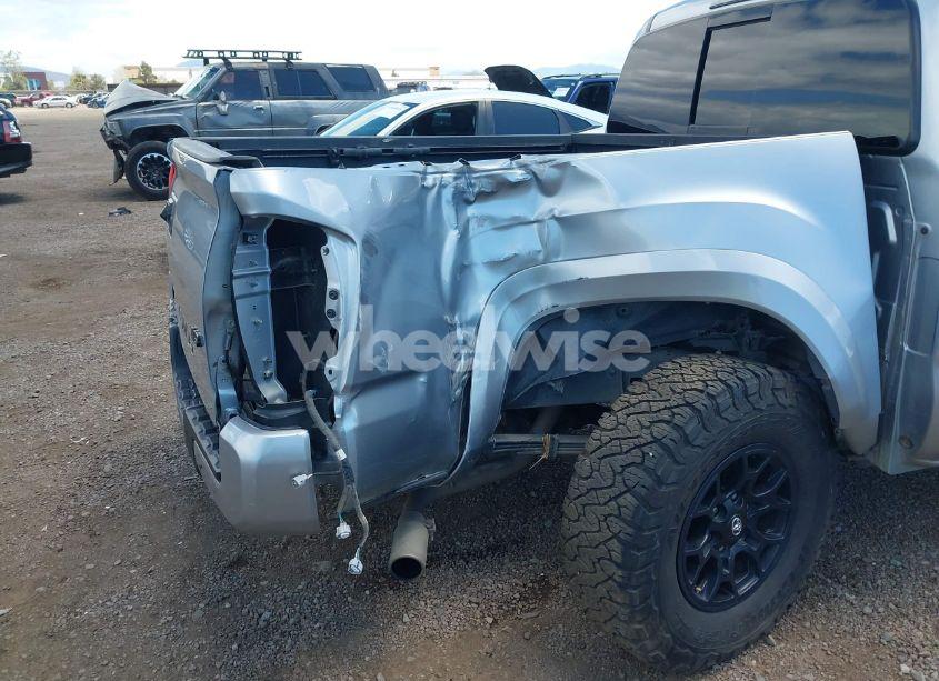 Photo 6 of 2022 Toyota Tacoma SR5 V6 (VIN 3TMCZ5AN4NM465945)
