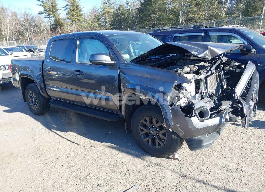 2022 Toyota Tacoma SR5 V6 (VIN 3TMCZ5AN4NM480154) main photo