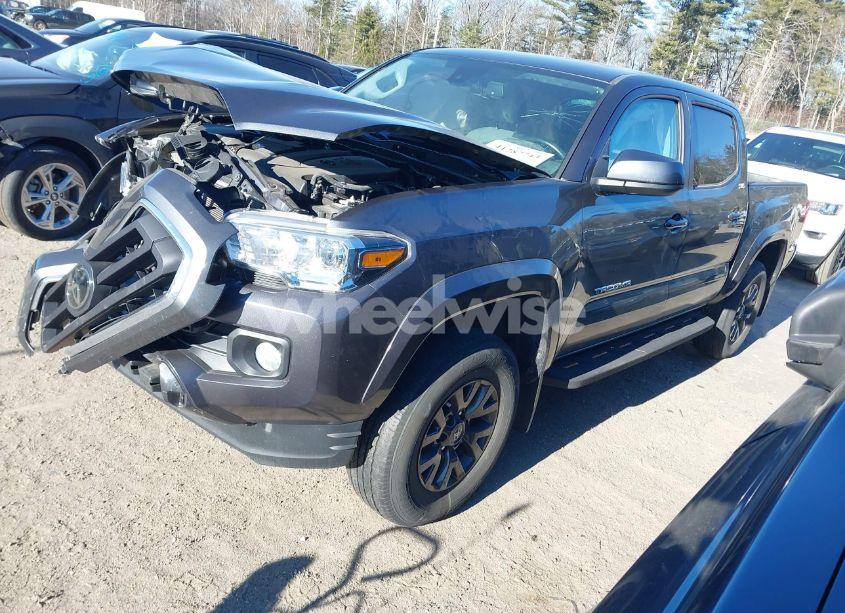 Photo 2 of 2022 Toyota Tacoma SR5 V6 (VIN 3TMCZ5AN4NM480154)