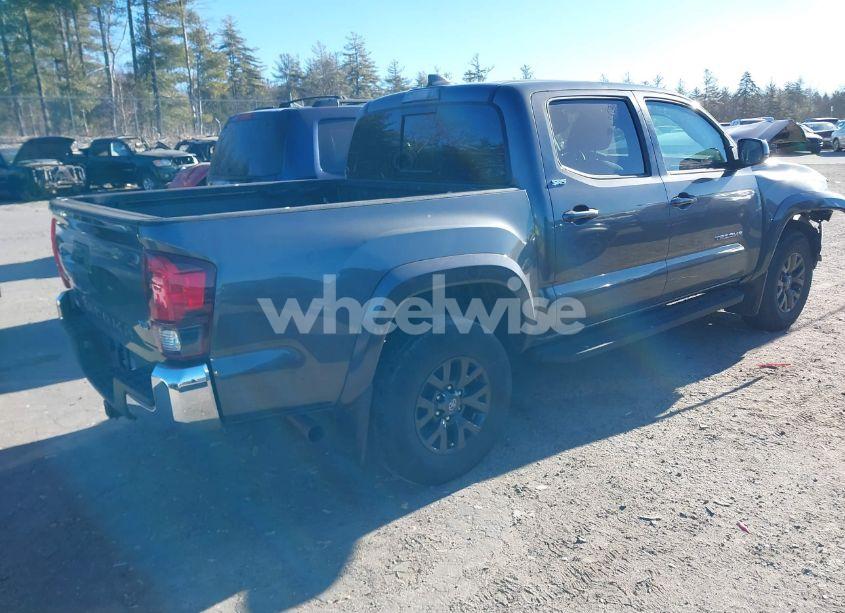 Photo 4 of 2022 Toyota Tacoma SR5 V6 (VIN 3TMCZ5AN4NM480154)
