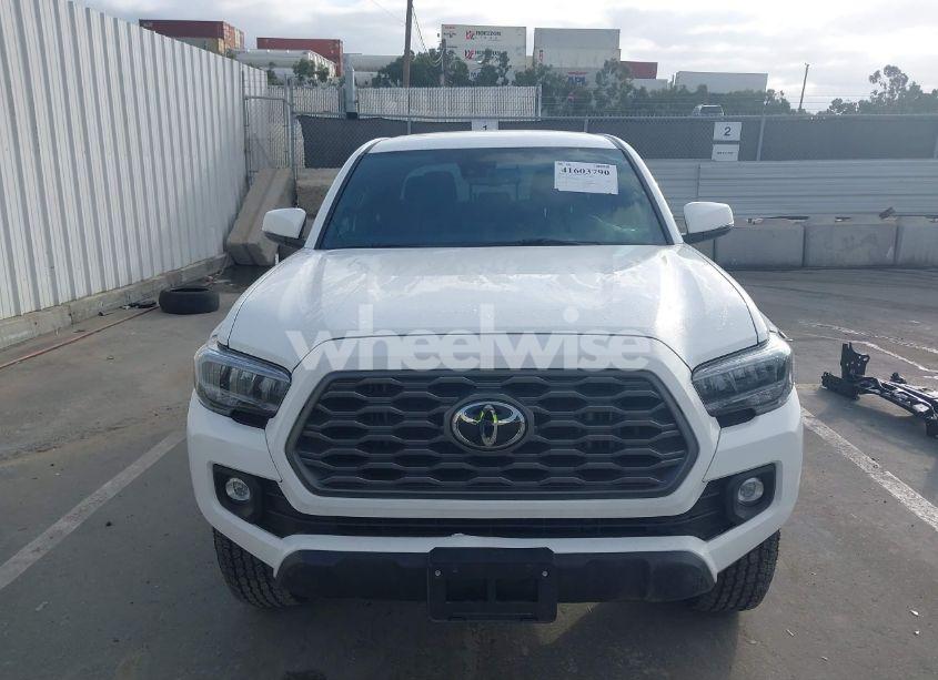 Photo 13 of 2023 Toyota Tacoma TRD OFF ROAD (VIN 3TMCZ5AN4PM548150)