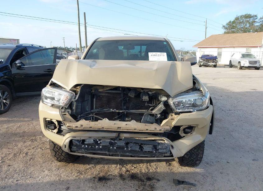 Photo 12 of 2016 Toyota Tacoma TRD OFF ROAD (VIN 3TMCZ5AN5GM014896)