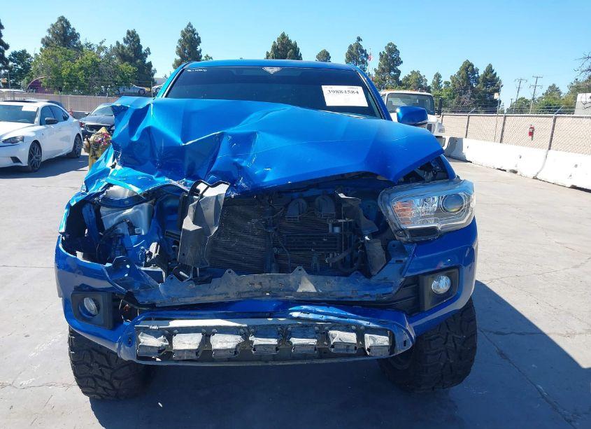 Photo 13 of 2016 Toyota Tacoma TRD OFF ROAD (VIN 3TMCZ5AN5GM017474)