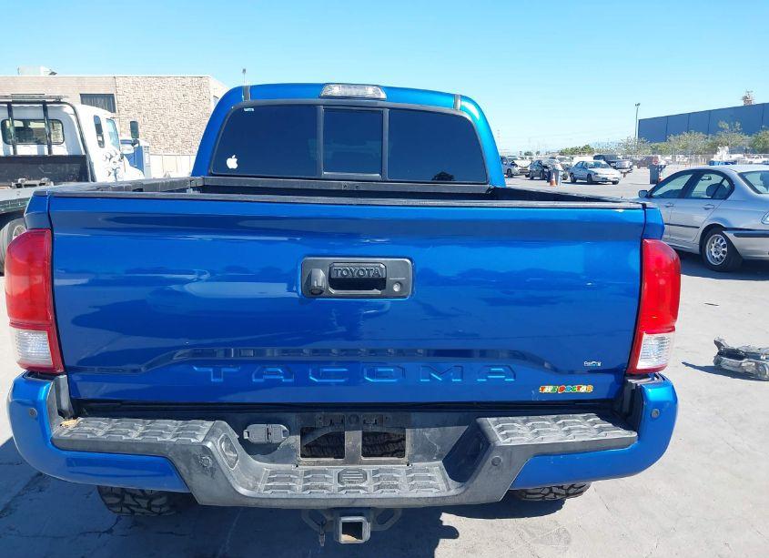 Photo 17 of 2016 Toyota Tacoma TRD OFF ROAD (VIN 3TMCZ5AN5GM017474)