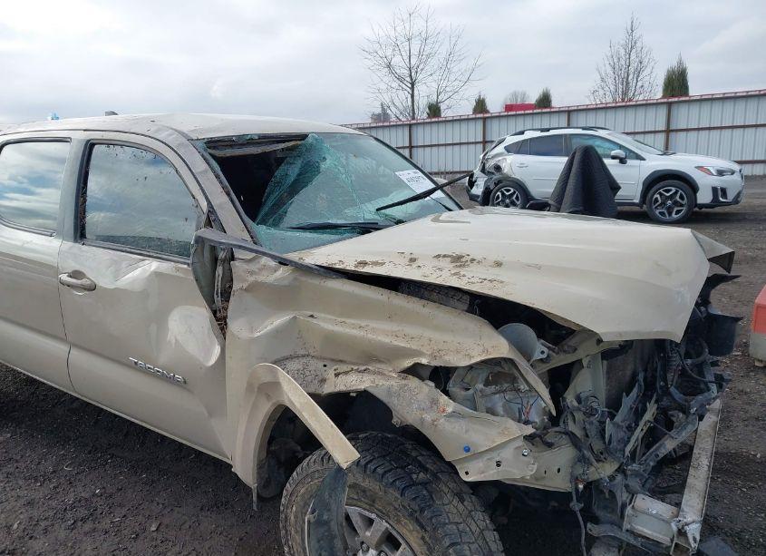 Photo 6 of 2016 Toyota Tacoma SR5 V6 (VIN 3TMCZ5AN5GM038664)