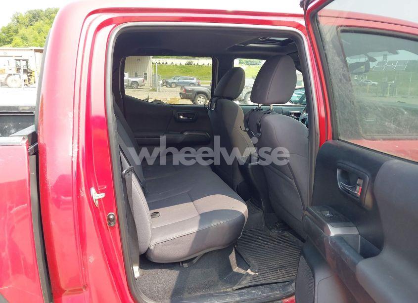 Photo 8 of 2017 Toyota Tacoma TRD OFF ROAD (VIN 3TMCZ5AN5HM066093)