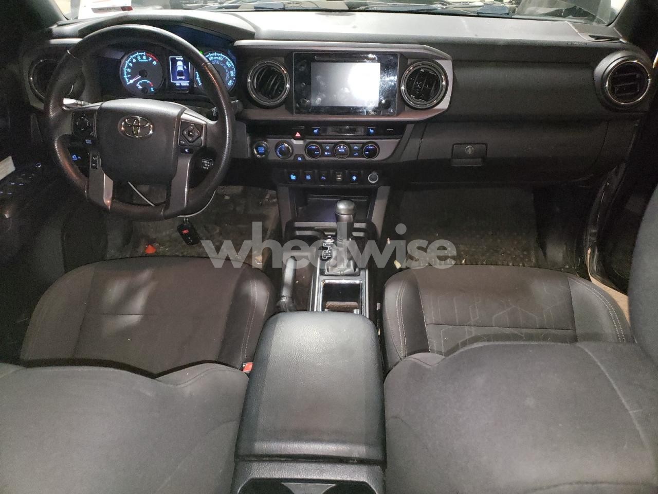 Photo 8 of 2017 TOYOTA TACOMA DOUBLE CAB (VIN 3TMCZ5AN5HM072718)