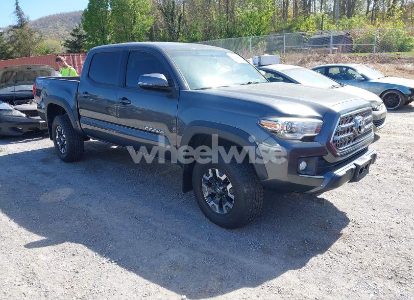 2017 Toyota Tacoma TRD OFF ROAD (VIN 3TMCZ5AN5HM088577) main photo