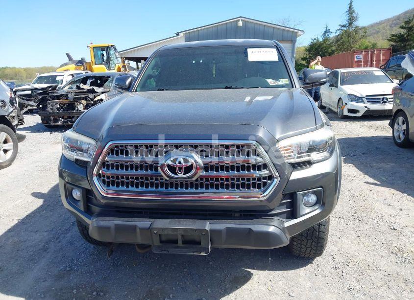 Photo 12 of 2017 Toyota Tacoma TRD OFF ROAD (VIN 3TMCZ5AN5HM088577)