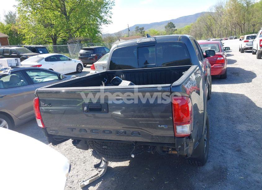 Photo 16 of 2017 Toyota Tacoma TRD OFF ROAD (VIN 3TMCZ5AN5HM088577)